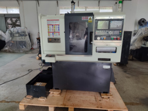 Torno de torneado cnc con función de giro en U, máquina de torno de metal de fácil operación, precio asequible - Product Image 6