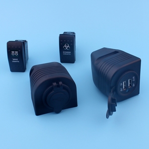 Blue Sea White Dual USB Twin double cargador socket 12V DC Entrada 5V DC 2.1A salida - Product Image 2