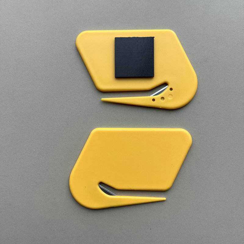 7.8X5.2x0.551 cm yellow