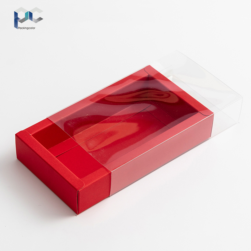 Couverture transparente en carton rouge