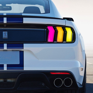 Ford Mustang için DK hareket yüksek kalite Led arka lambası 2015-2023 RGB araba arka fren dur koşu lambası Led kuyruk lambası montaj