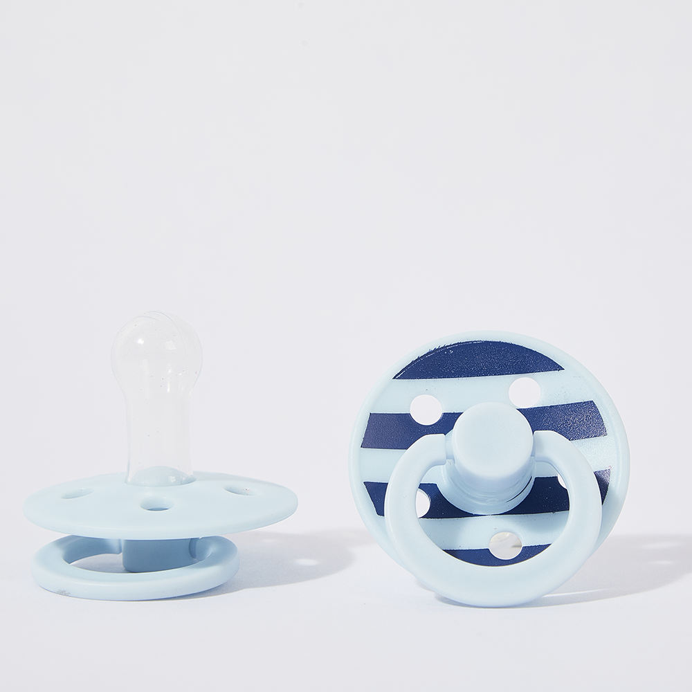 Bleu foncé et bleu droit