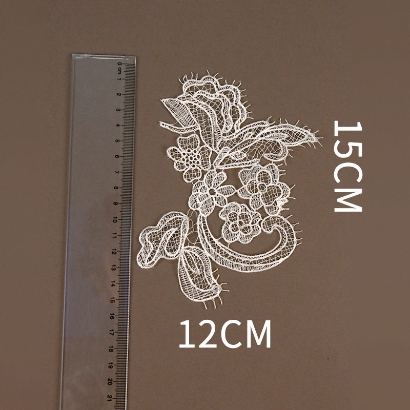 Blanco-1512-floral