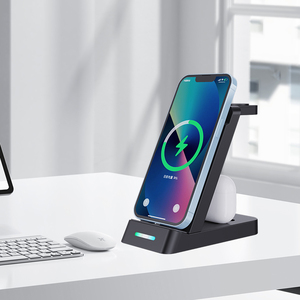 Wireless Charging Station Foldable 3-in-1 Charging <strong>Devices</strong> 18W <strong>Output</strong> Power 9V/2A <strong>Input</strong> for Android/Phone/Watch - Product Image 2