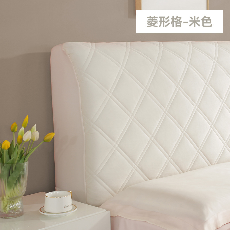 Off-white quilted diamond pattern