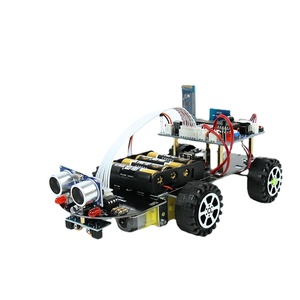 Intelligentes Auto, das Ultraschall-Hindernis vermeidung licht verfolgt, das fern gesteuerten Feuerlösch roboter findet