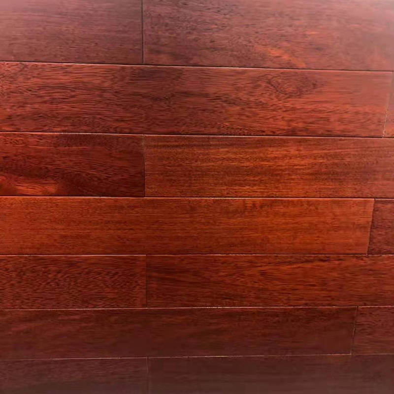 Merbau Strip Couleur tache rouge