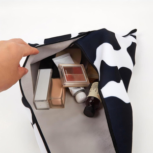 Travel Ultra-fine Fabric Magic Self-Adhesive Cloth Organiser Anti-scratch Lens Camera Protective Toiletry Cosmetics Storage - Product Image 4