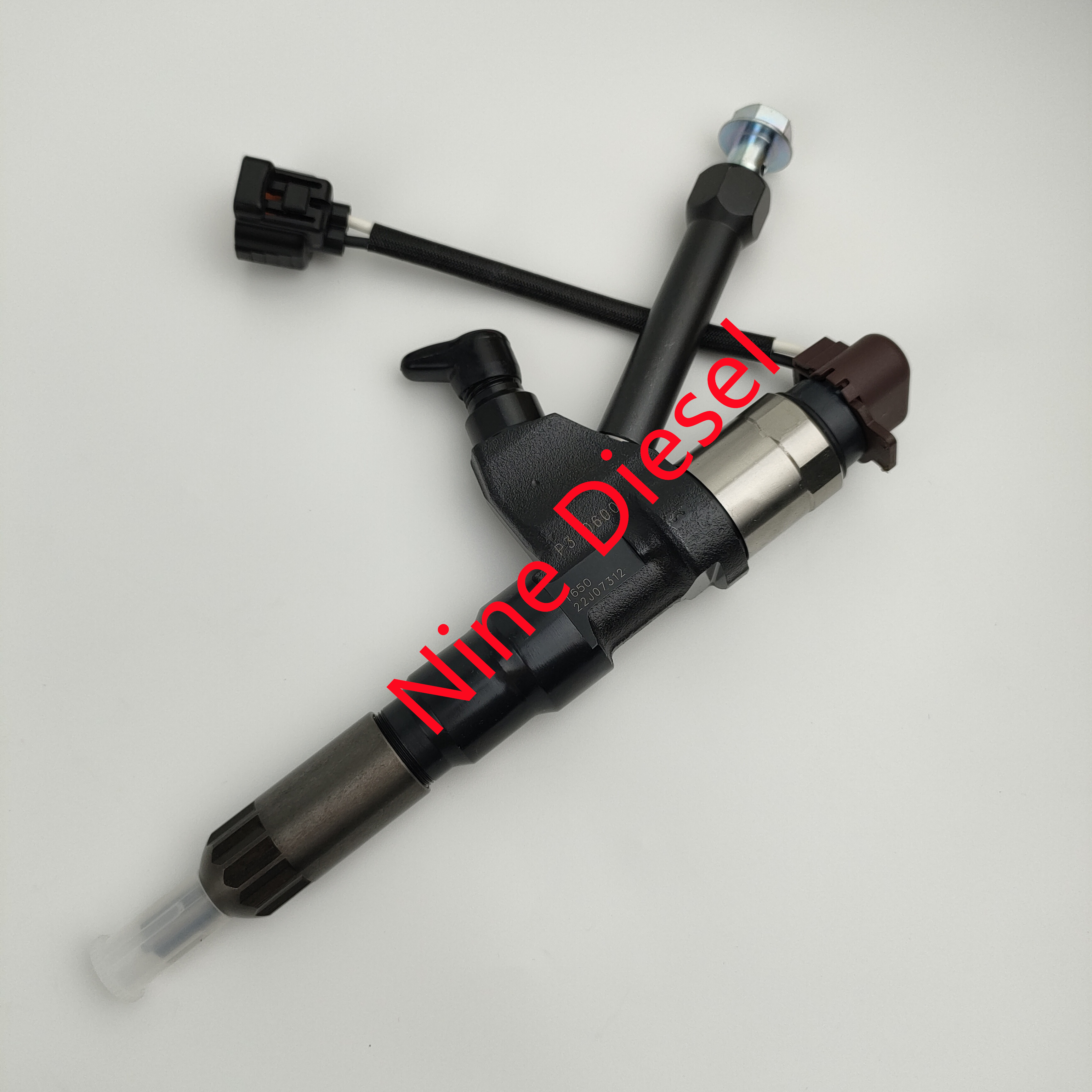 China Top Quality 295050-1900 Common Rail Injector 8