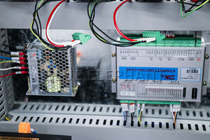 中国高品质四轴三维4x8数控路由器1325木路由器设计机价格 - Product Image 4