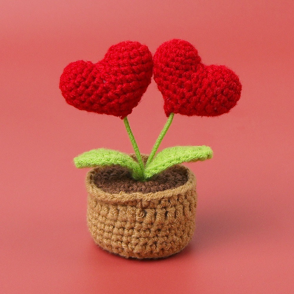 2 mini lavabos medianos de lana con forma de corazón rojo