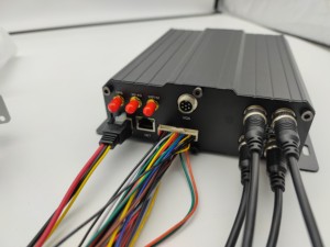 FL & OEM HD נייד DVR 4G WIFI אלחוטי MDVR אנשים דלפק GPS 1080P מצלמה 2 דלתות אוטובוס נוסע ספירה מערכת