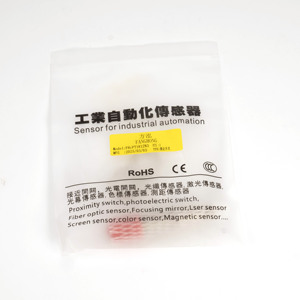 Serie FHc para sensor de proximidad inductivo M18 8,0mm IP67 sin contacto 79mm Tipo de conector sin ras - Product Image 2