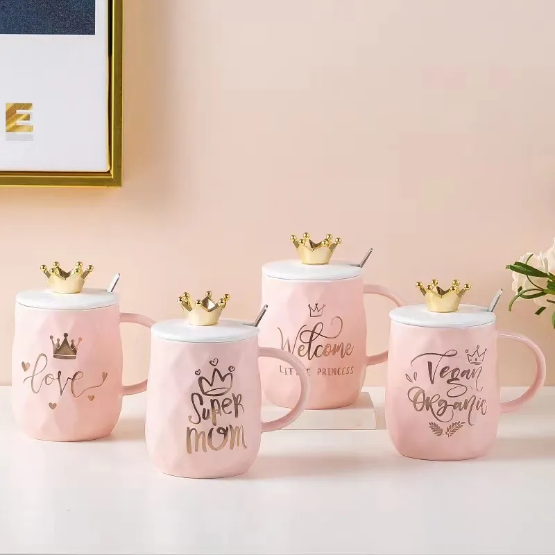 2024 새로운 핑크 어머니의 날 세라믹 커피 머그 웨딩 커플 발렌타인 선물 세트 뚜껑과 숟가락 골드 로얄 크라운 커플 컵