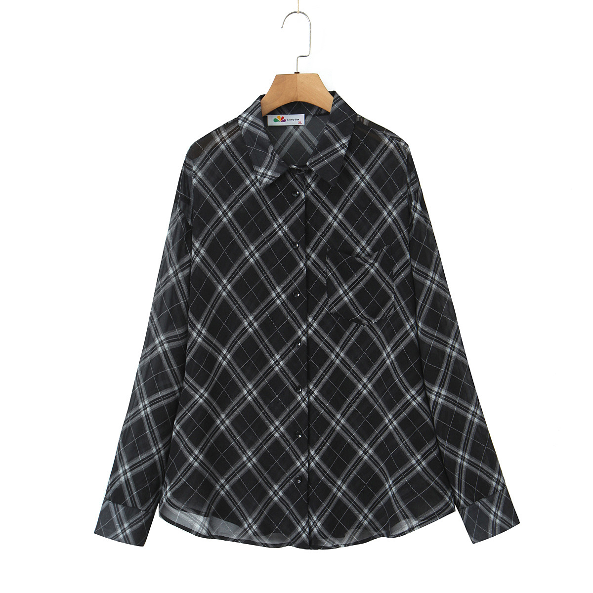 เสื้อเชิ้ตสีดำ