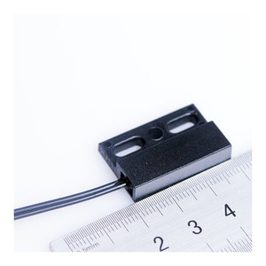 Sensor de proximidad de lengüeta magnética sellada de plástico Rectangular/cilíndrico, interruptor de inductancia de posición moldeada No/NC, de plástico, a la venta, a la venta - Product Image 1