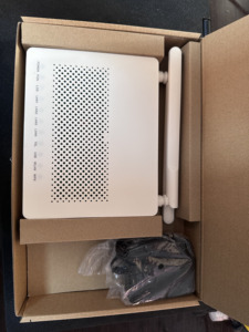 Hg8546m eg8141a5 נתב אופטי עם אנטנה 5db huawawawi xpon onu 4lan 1 קול vifi אנטנה ג 'יגה - Product Image 4