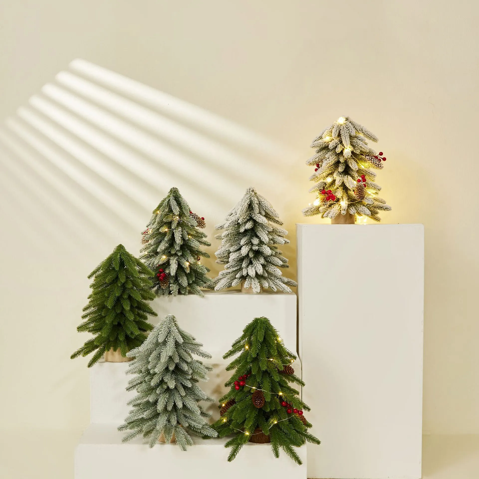 Buenos productos, venta directa de fábrica, atado al revés, pino simulado, 40cm, mini árbol de Navidad