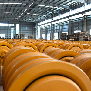 11g-32-00013 11g-a70-0012 Trung Quốc nhà máy bán máy xúc bánh xích khung gầm phụ tùng doosan năng lượng mặt trời 55V theo dõi con lăn - Product Image 1