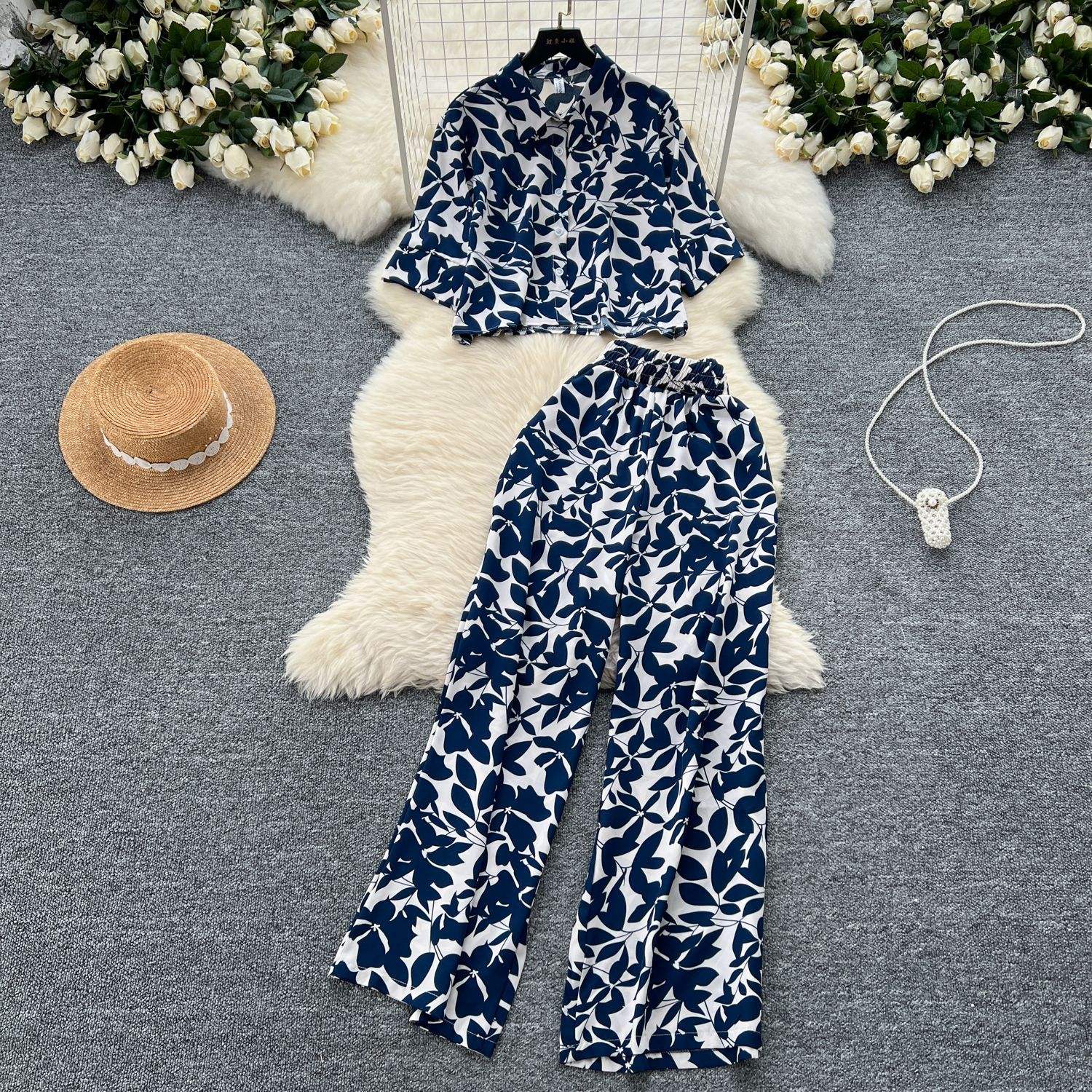 สีน้ำเงิน