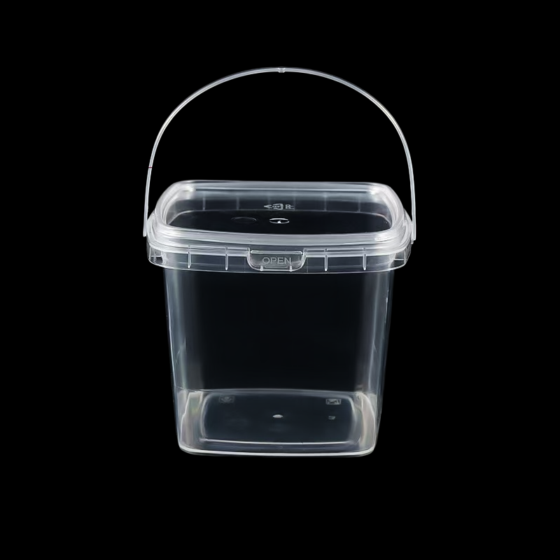 Cubo cuadrado transparente