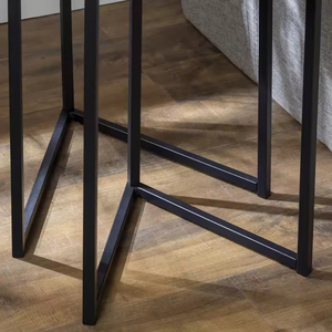 Juego de mesa de centro anidada negra de 2 mesas laterales con marco de metal para sala de estar dormitorio para apartamento mesa auxiliar de lugar pequeño - Product Image 5