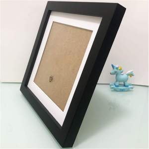 木制フォトフレーム6x6写真フレーム白3.5x3.5写真フレームマット付き無垢材プラスチックパネル - Product Image 2