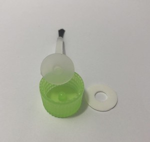 5ml 10ml 15ml 20ml 30ml通常のスクリューキャッププラスチックPPブラシカバーエッセンシャルオイルボトルマニキュアボトル蓋接着剤ブラシカバー - Product Image 3