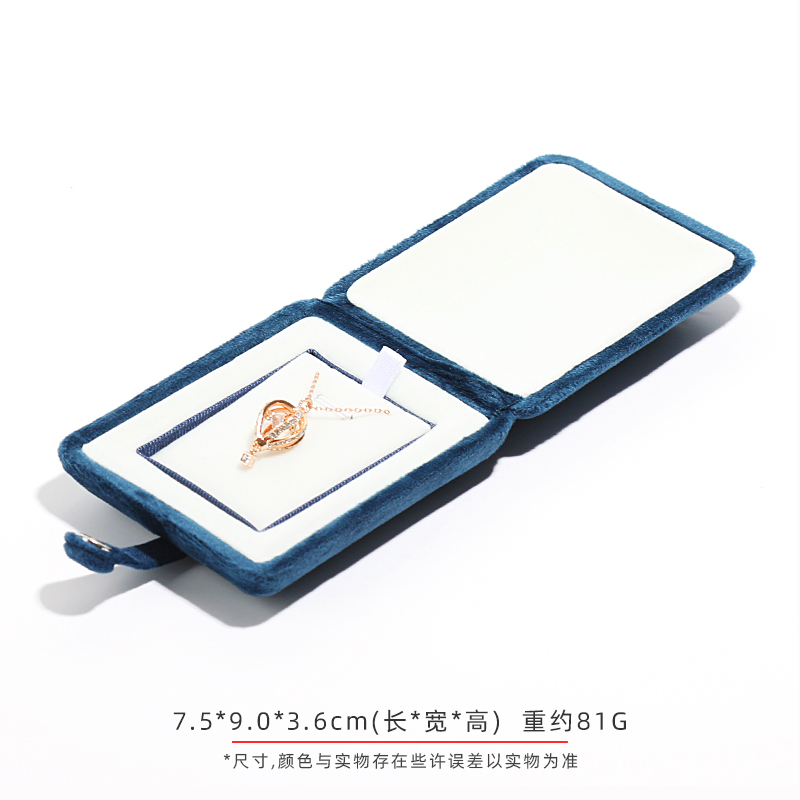 Boîte pendentif bleu