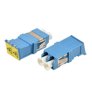 带快门的光纤 lc pc upc apc 双工光纤适配器 - Product Image 1