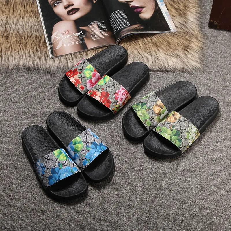 High Quality Luxury Genuine Leather Flat Slippers Floral Print Couples Summer Beach Slides Designer Vacation Sandals