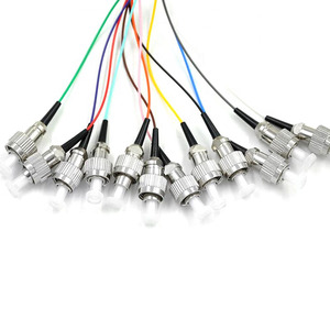 Excelente rendimiento de transmisión de comunicación FC APC/ UPC modo único 12 colores pigtail - Product Image 1