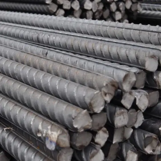 कंक्रीट सुदृढीकरण बार स्टेनलेस स्टील के पुनर्निर्मित सस्ते कार्बन हल्के स्टील रीबर की कीमत प्रति टन