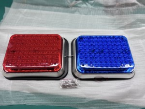 便宜的救护车侧灯亮发光二极管闪光灯红色古雅26.7*22*5厘米尺寸新条件 - Product Image 4