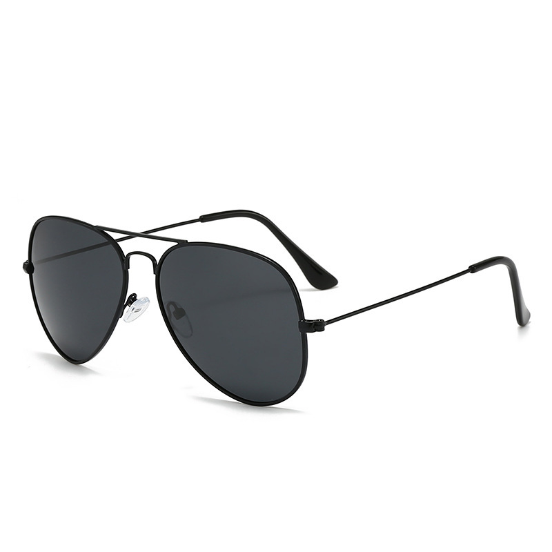 Black frame gray flakes