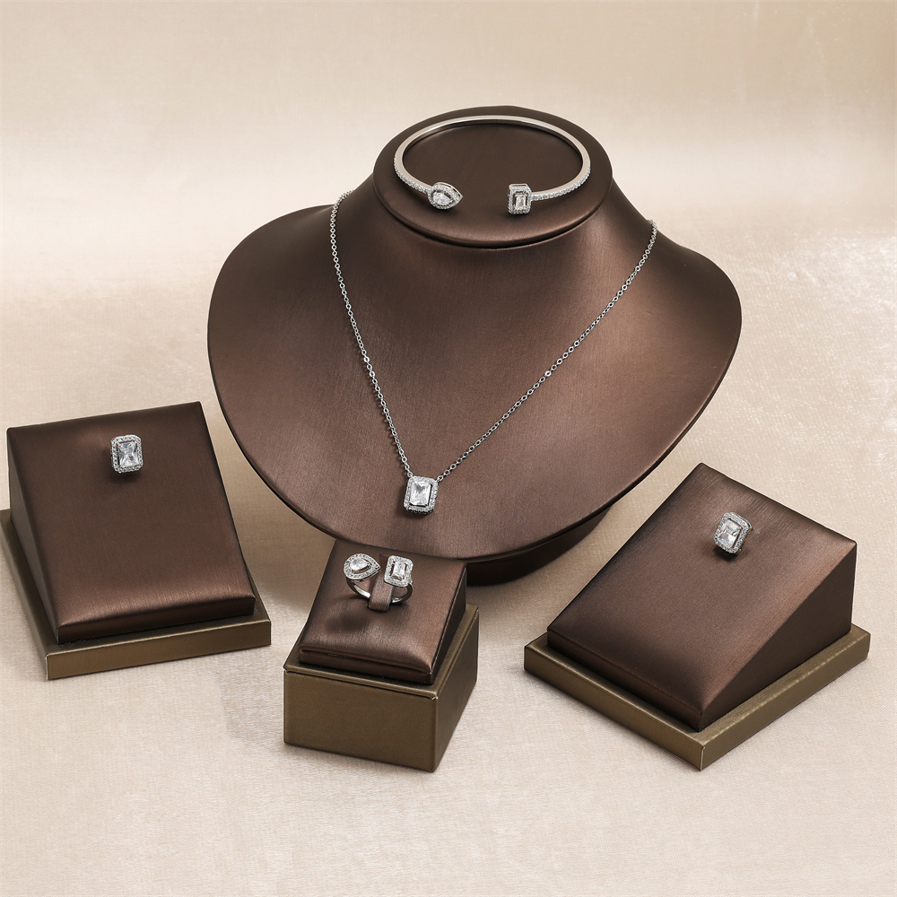SP3339 - white gold