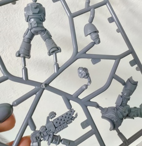 Custom 40K Wargame Action Figure Set Unpainted PVC Spure Frame Miniatures 5cm Cartoon Military <strong>Model</strong> Toy Resin Material - Product Image 3