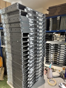 对于具有PoE VLAN QoS功能的c-isco C9300-24T-4G-A网络交换机RJ45控制台端口