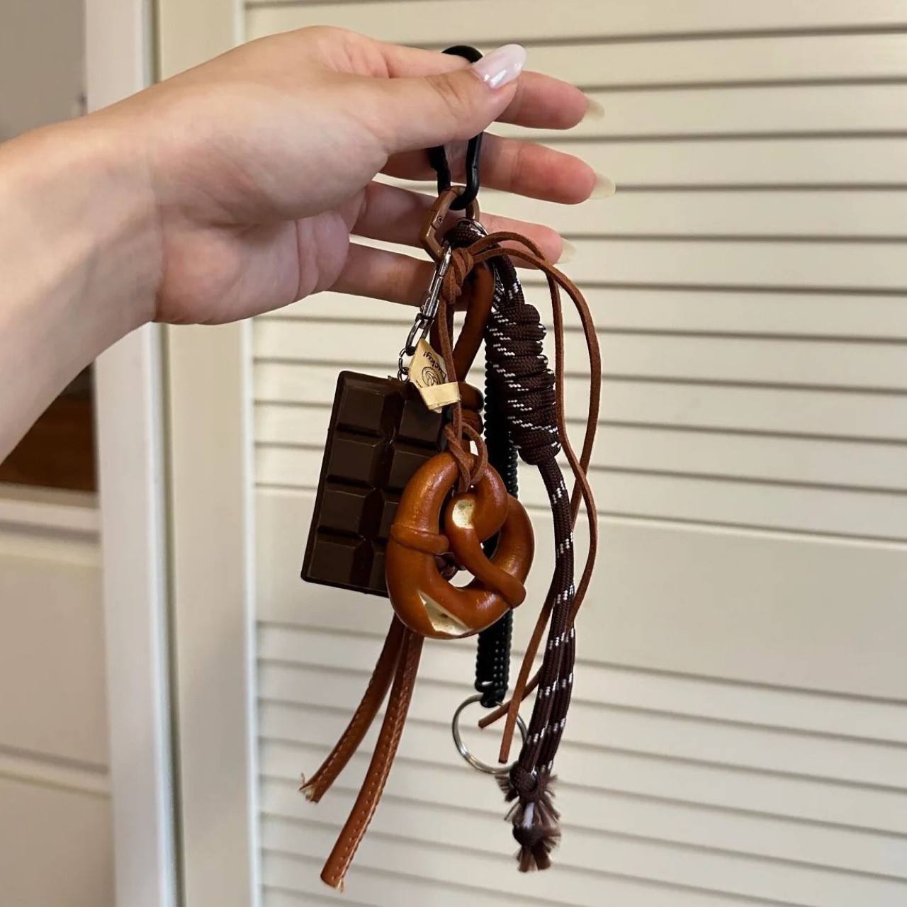 Pendentif de corde de noeud d'eau alcaline