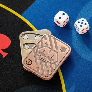 EDCメタルラッキーポーカーフィジェットスライダーコインストレスリリーフおもちゃポーカー指先ポッププッシュカードスピニングトップフィジェットスライダー - Product Image 3