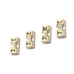 Yüksek kalite hızlı 0154007.Dr 7A 125V 6.1*2.5Mm seramik Pptc sıfırlanabilir yüzey montaj Smd sigorta - Product Image 2