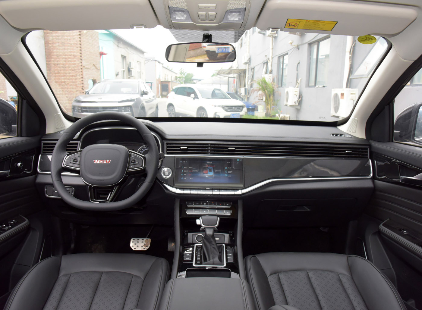 Βενζίνης αυτόματη δύναμη 7 μηχανών σώματος 1.5T 156HP μετάδοσης SUV Monocoque καθίσματα 0