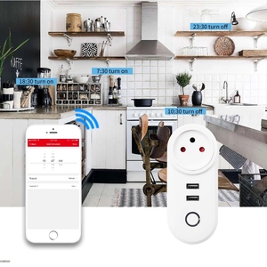Múltiplo Padrão De País Diferente 16A <span class=keywords><strong>Smart</strong></span> Plug WiFi Tomada com Portas USB Duplas