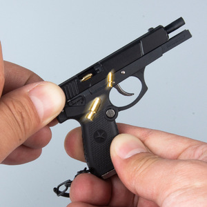 <strong>1911</strong> Mini Gun Keychain 1:3 <strong>Colt</strong> 7cm Model 1:4 QSZ92 Men Army Fan Key Chains Metal Toy Gun Model - Product Image 3