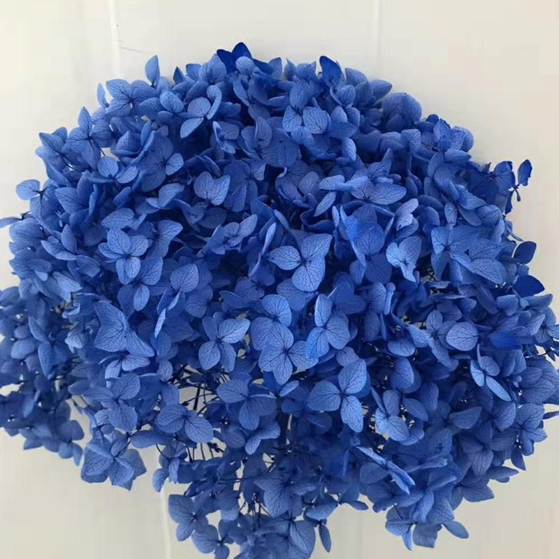 Azul oscuro