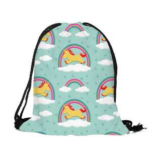 Venta al por mayor mochila con cordón impreso completo para niñas patrón de impresión 3D personalizado unicornio bolsa con cordón para estudiantes de primaria - Product Image 1