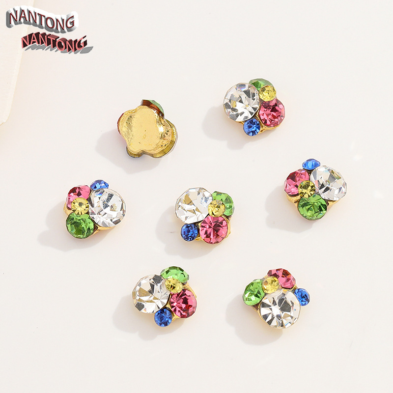 1 Diamant blanc, rose rouge, jaune, vert et bleu