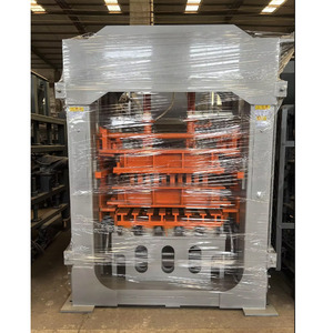 Máquina de fabricación de bloques de control automático de calidad estable completa y automática barata, máquina de fabricación de ladrillos a la venta en África - Product Image 2