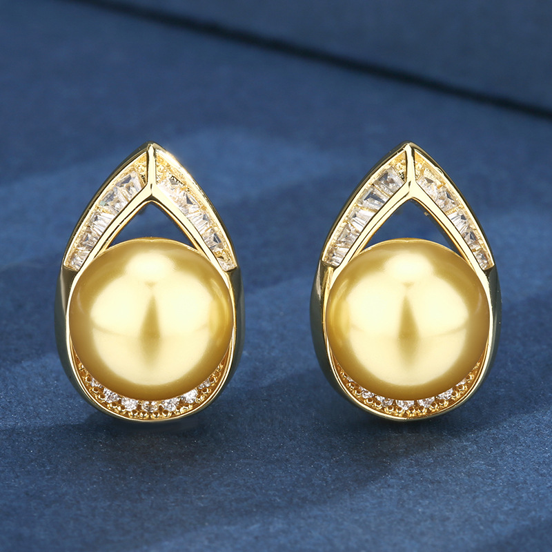 Boucles d'oreilles puces boules dorées