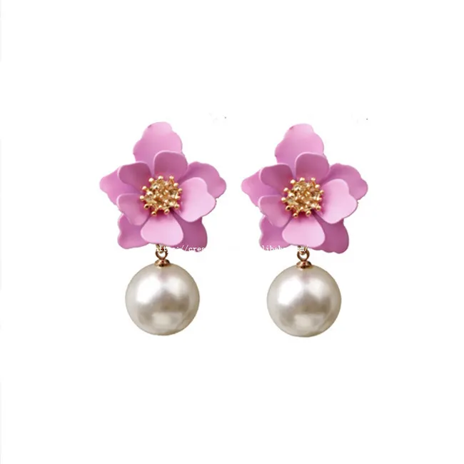 2021 Offre Spéciale Mignon Couleur Émail Fleur Boucles D'oreilles Pour Filles Et dame Bijoux Femelle En Métal Plaqué Or Fleur Boucles D'oreilles